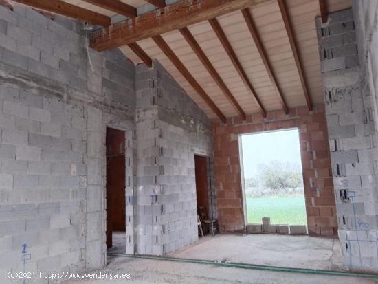 Finca rústica en construcción cerca de Felanitx - BALEARES