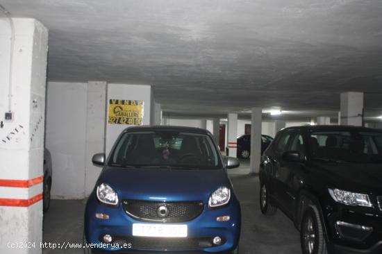  Plaza de garaje en calle Sor Valentina Mirón - CACERES 