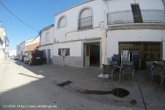  Edificio en calle San Jovita ( local + vivienda) - CACERES 