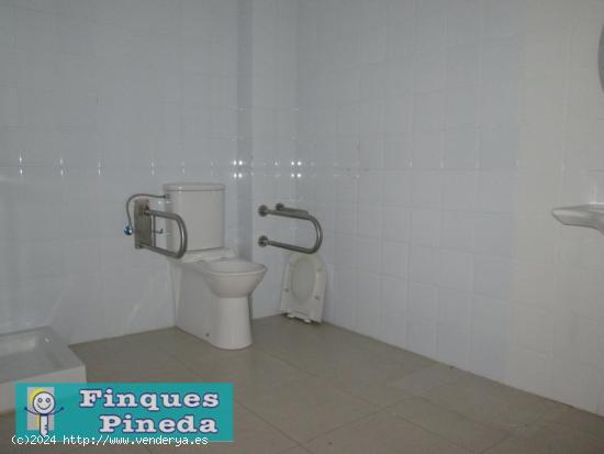 Local en alquiler en Pineda de Mar de 150m2 ideal para despachos - BARCELONA