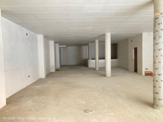 Local a estrenar de 210 m2 en Malgrat de Mar - BARCELONA