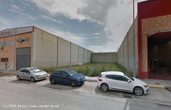 SOLAR INDUSTRIAL EN VENTA ALAQUAS - VALENCIA