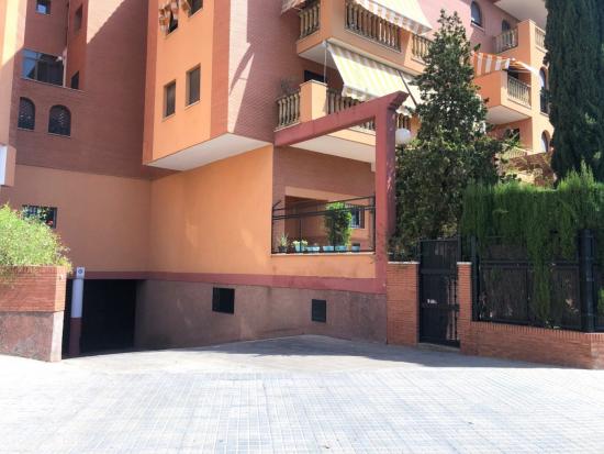 PLAZA DE GARAJE EN EDIFICIO CORAL (BRILLANTE-CAMPING) - CORDOBA