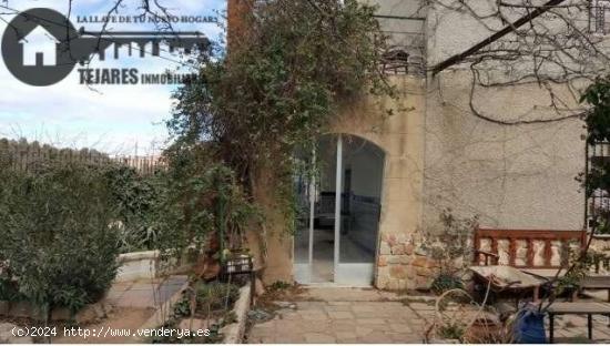 INMOBILIARIA TEJARES VENDE CASA CON TERRENO URBANO EN ZONA VEREDA - ALBACETE