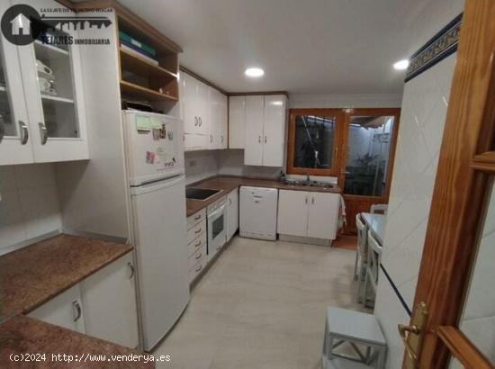 INMOBILIARIA TEJARES VENDE CASA ZONA FATIMA - ALBACETE