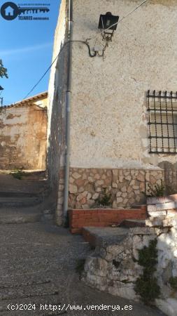  INMOBILIARIA TEJARES VENDE PISO EN EL JARDIN - ALBACETE 