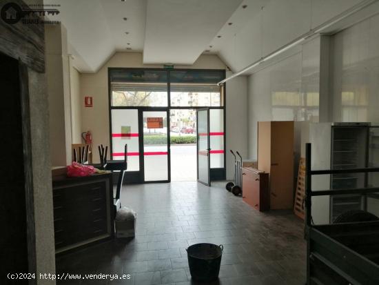 INMOBILIARIA TEJARES ALQUILA LOCAL COMERCIAL ZONA FATIMA - ALBACETE