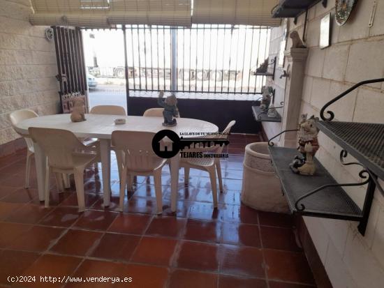 INMOBILIARIA TEJARES 2 VENDE MAGNIFICO ADOSADO EN EL SALOBRAL - ALBACETE