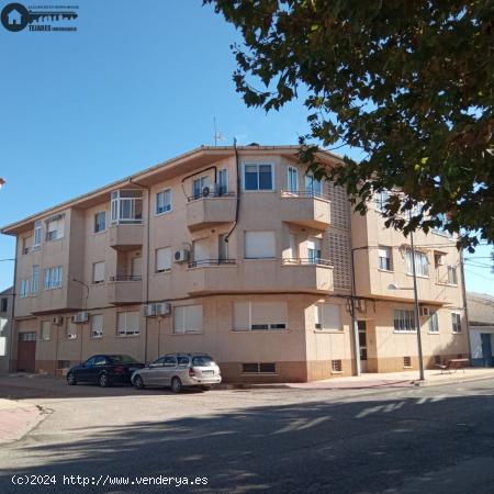  INMOBILIARIA TEJARES VENDE PISO EN LA GINETA - ALBACETE 