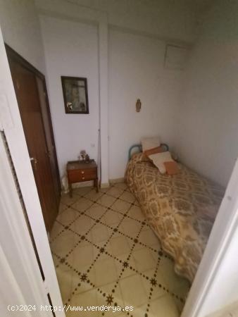 Se vende piso para reformar - CORDOBA