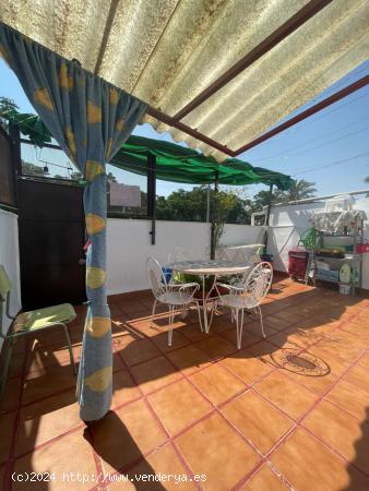  Casa semi céntrica en Cabra - CORDOBA 