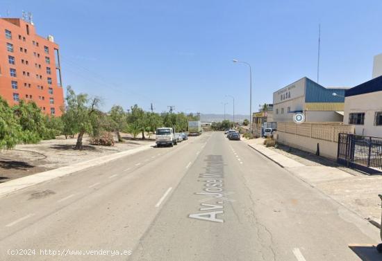 NAVE INDUSTRIAL EN SAPRELORCA - MURCIA