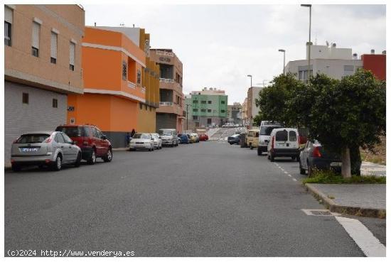  Se vende estupenda parcela a pocos minutos del Hospital Doctor Negrín - LAS PALMAS 