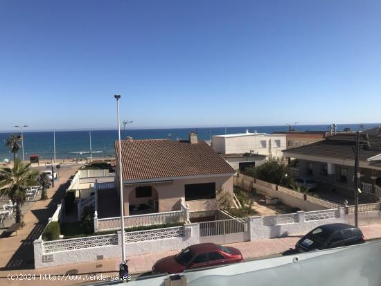 FANTASTICA VILLA MEDITERRANEA A 60 m DE LA PLAYA Y CON VISTAS AL MAR!!! - ALICANTE