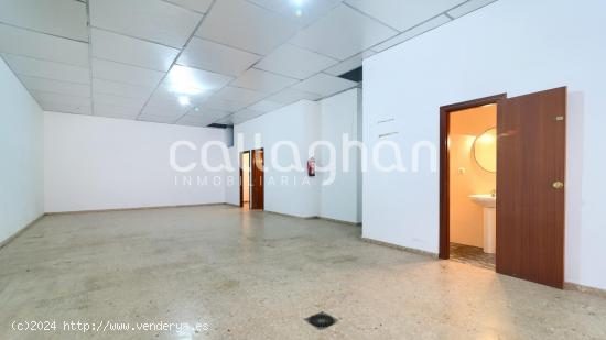 Local comercial de 120m2 en Burjassot - VALENCIA