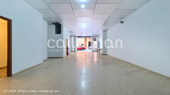 Local comercial de 120m2 en Burjassot - VALENCIA