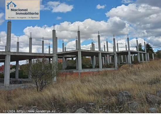  Solar urbano con obra iniciada - SEGOVIA 