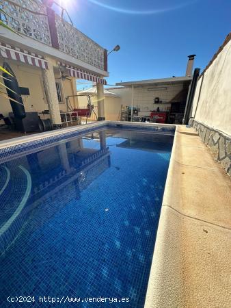  Se vende chalet en Calicanto, Godelleta, Valencia - VALENCIA 