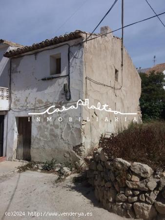  Se vende casa en ruina (con terreno) para reformar en Altea - ALICANTE 