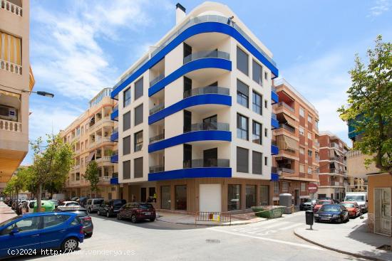 APARTAMENTO DE 2 DORMITORIOS A 200 METROS DEL MAR, CON PICINA COMUNITARIA - ZONA TORREVIEJA - - ALIC