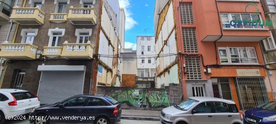 Solar en Rua Santander, Os Mallos, A Coruña - A CORUÑA