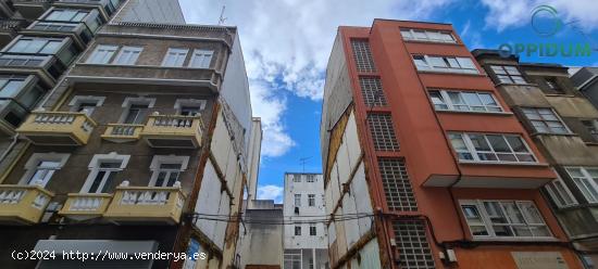 Solar en Rua Santander, Os Mallos, A Coruña - A CORUÑA