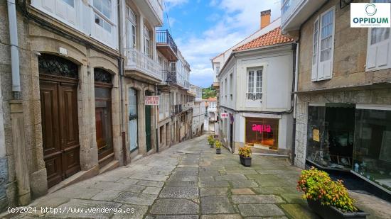 Vivienda entremedianeras para reformar en casco histórico d - A CORUÑA