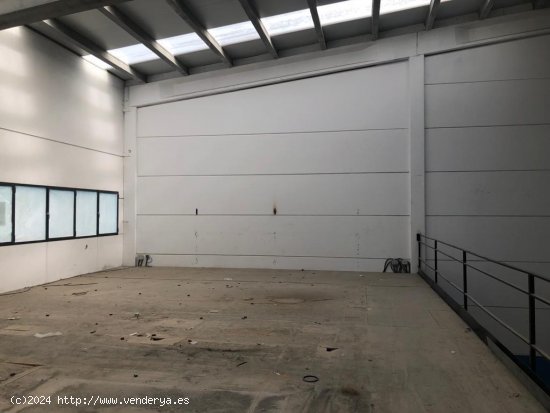 Nave industrial en venta  en Puigcerdà - Girona