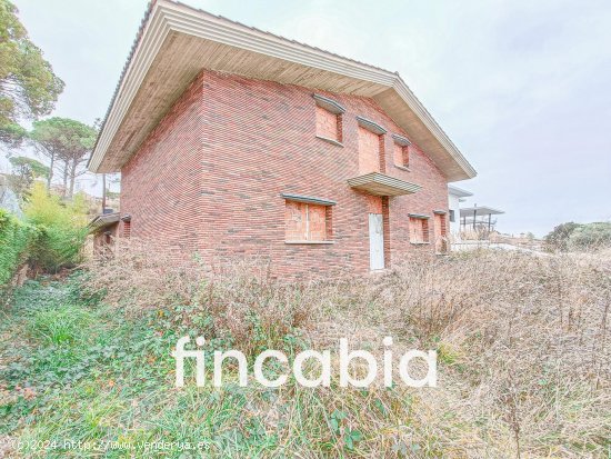 Chalet / Torre en venta  en Sils - Girona