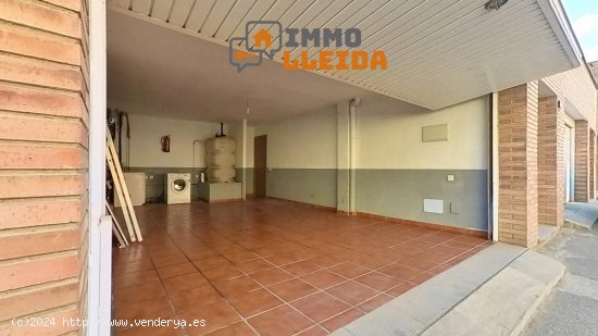 Unifamiliar adosada en venta  en Torrelameu - Lleida