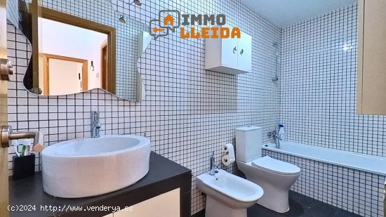 Unifamiliar adosada en venta  en Torrelameu - Lleida