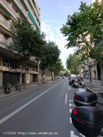 Plaza de aparcamiento en venta  en Barcelona - Barcelona