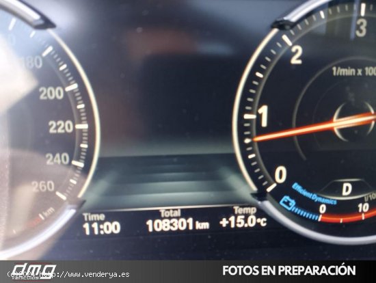 BMW X5 xDrive 30d 258cv 5p Paquete M - Rubí