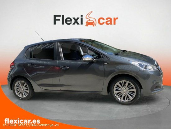 Peugeot 208 5P STYLE 1.2L PureTech 82 - Vigo