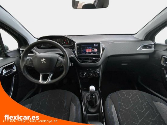 Peugeot 2008 Allure PureTech 110 S&S 6 Vel. MAN - Iurreta