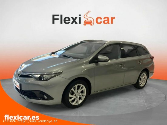 Toyota Auris 1.2 120T Active (Bus. P.) Touring Sports - Sevilla