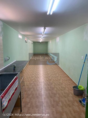 SE VENDE LOCAL CON PLAZA DE GARAJE EN IMAGINALIA/ 65 METROS/40000€