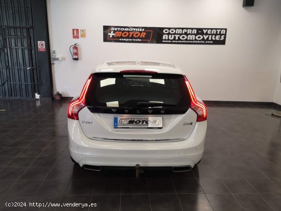 Volvo V60  2.4 D5 Twin AWD Momentum Auto - Torrelavega