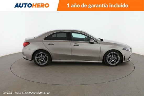 Mercedes Clase A 180 d AMG Line - 