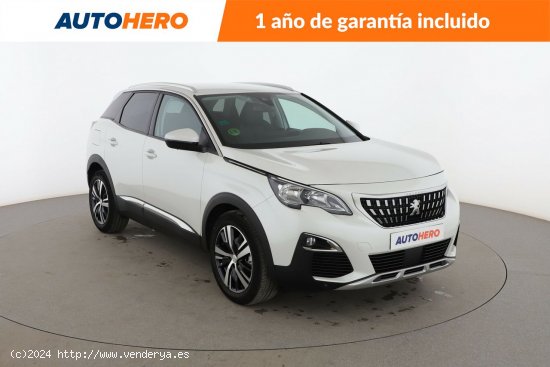 Peugeot 3008 1.2 PureTech Allure - 