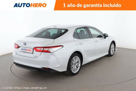 Toyota Camry 2.5 Hybrid Business - 