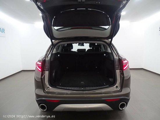 Alfa Romeo Stelvio  2.2 Diésel 154kW (210CV)  Q4 Super - València