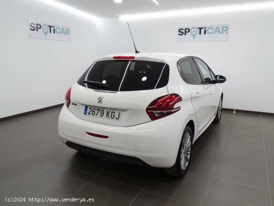 Peugeot 208  5P  1.2L PureTech 60KW (82CV) Style - València