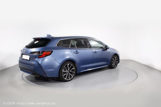 Toyota Corolla fam. 2.0 HYBRID ADVANCE E-CVT 5P - 