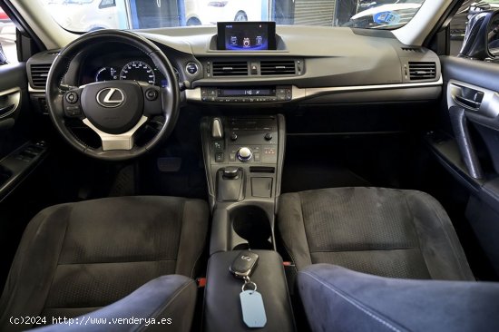 Lexus CT 200h   1.8 200h Business - 