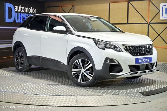 Peugeot 3008   1.2 PURETECH 96KW 130CV ALLURE SS - 