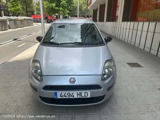 Fiat Punto 1.4 8v Lounge 77 CV Gasolina S&S - Barcelona