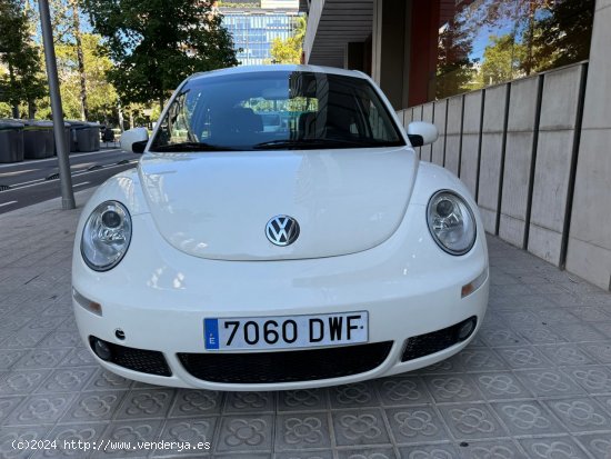 Volkswagen New Beetle 2.0 Auto 115CV - Barcelona