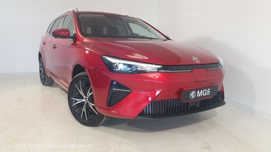 MG MG5 Long Range Luxury - 