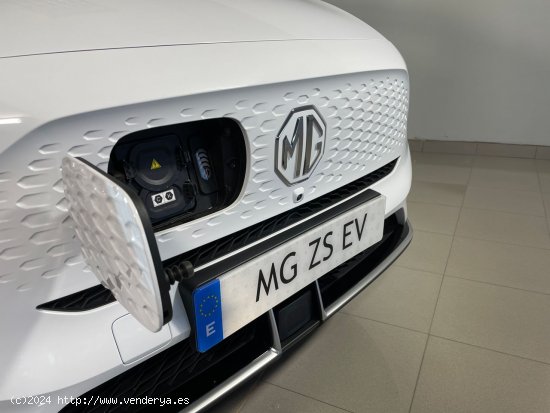 MG ZS EV Luxury Long Range OBC 11KW - 